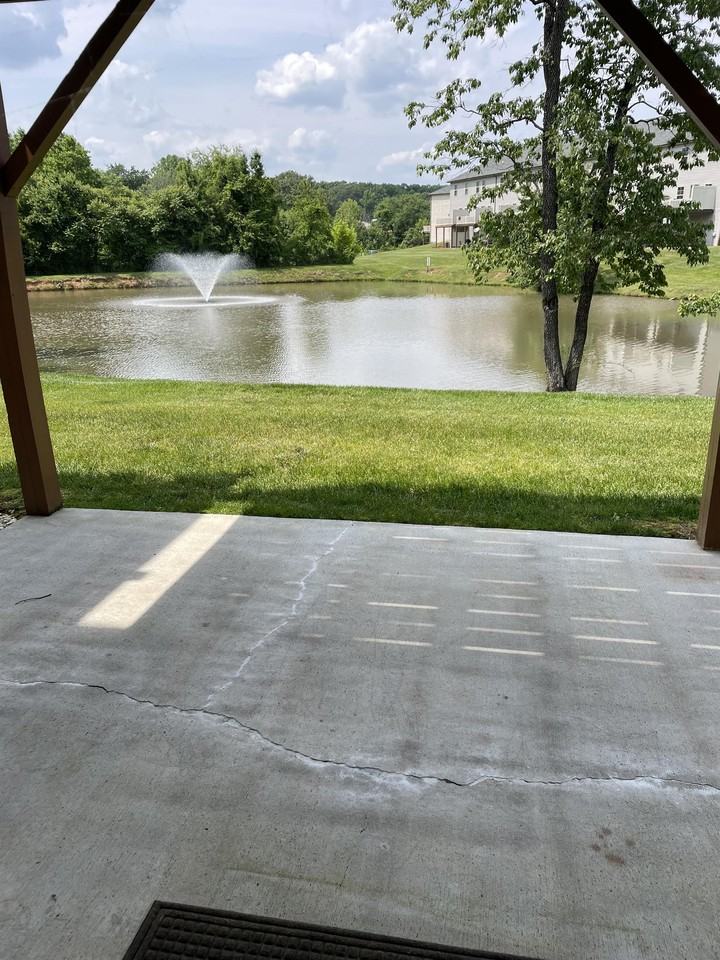 180 Rowse Dr #1 - Photo 4 of 17