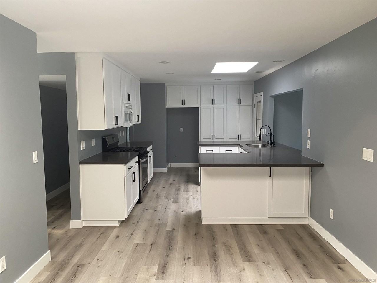 2737 Sarver Ln - Photo 5 of 14