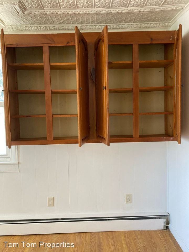 2192 Cloverleaf Road - Photo 3 of 8