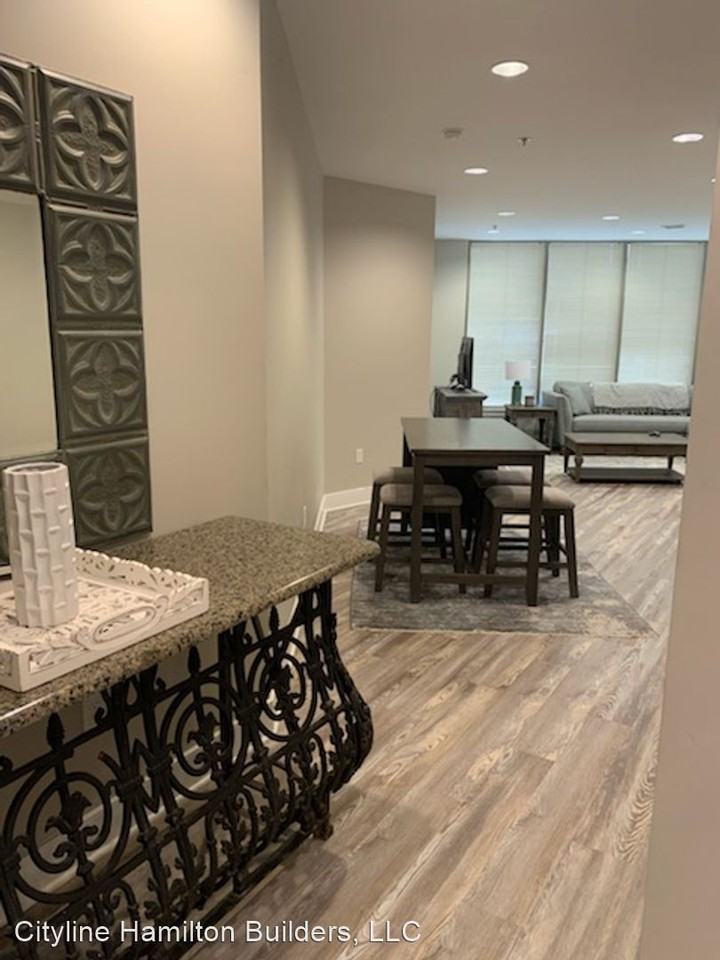 822 W. Hamilton St - Photo 3 of 24