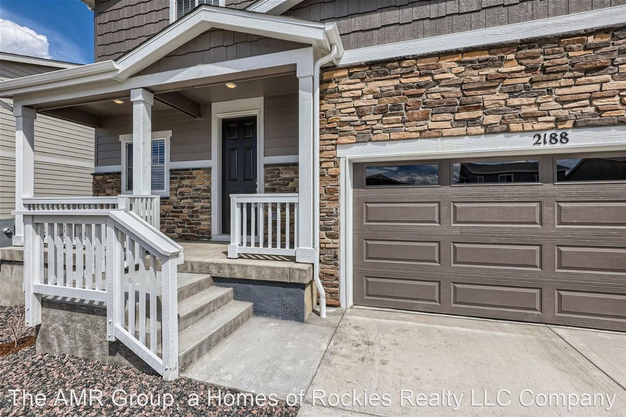 2188 Villageview Ln - Photo 3 of 28