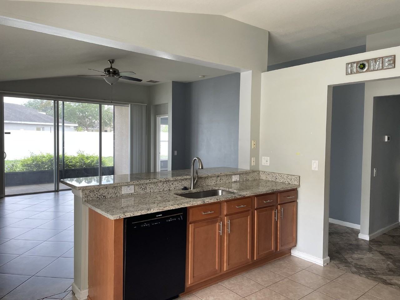 14392 Wake Robin Dr - Photo 7 of 17