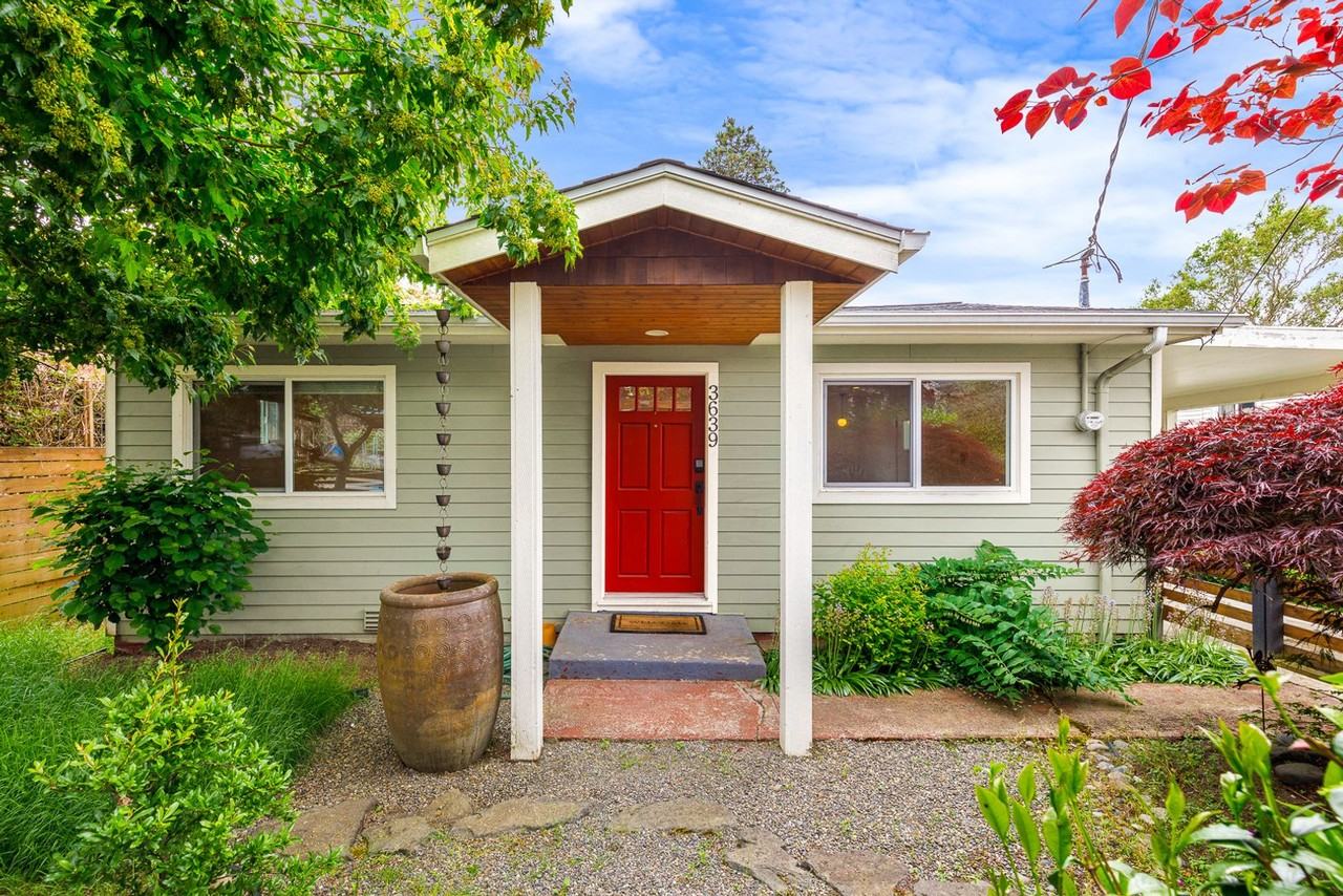 3639 S Lucile St - Photo 3 of 16