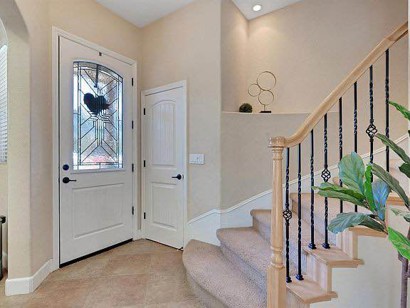 7010 Orchard Cir - Photo 3 of 19