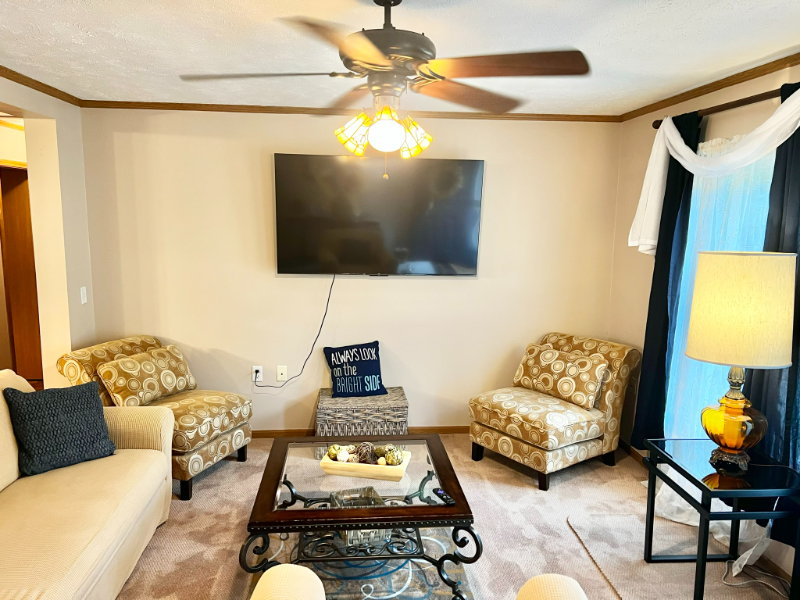 10313 Doe Dr - Photo 3 of 24