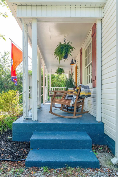 112 Dupont Ave - Photo 2 of 16