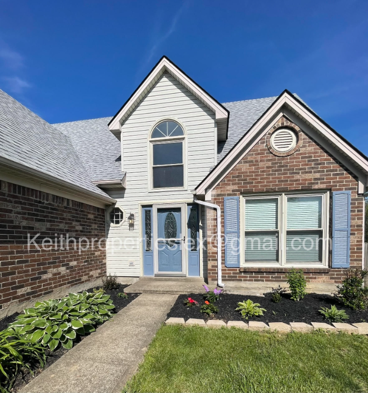 339 Chestnut Ln - Photo 2 of 19