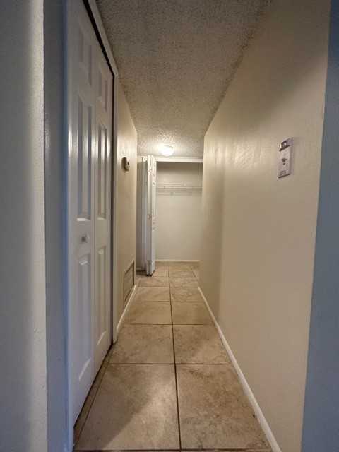 828 Sky Lake Cir #B - Photo 7 of 10