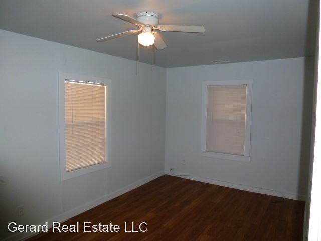 2285 Oakland Dr - Photo 3 of 13