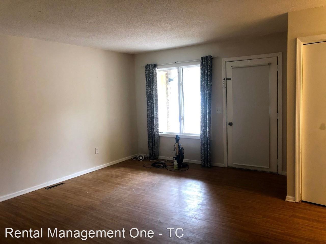 3469 Blackwood Dr - Photo 3 of 7