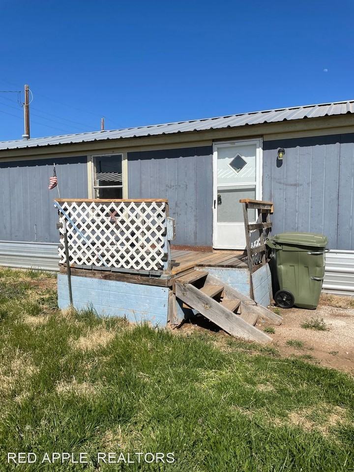 107 Mendy Ln - Photo 2 of 13