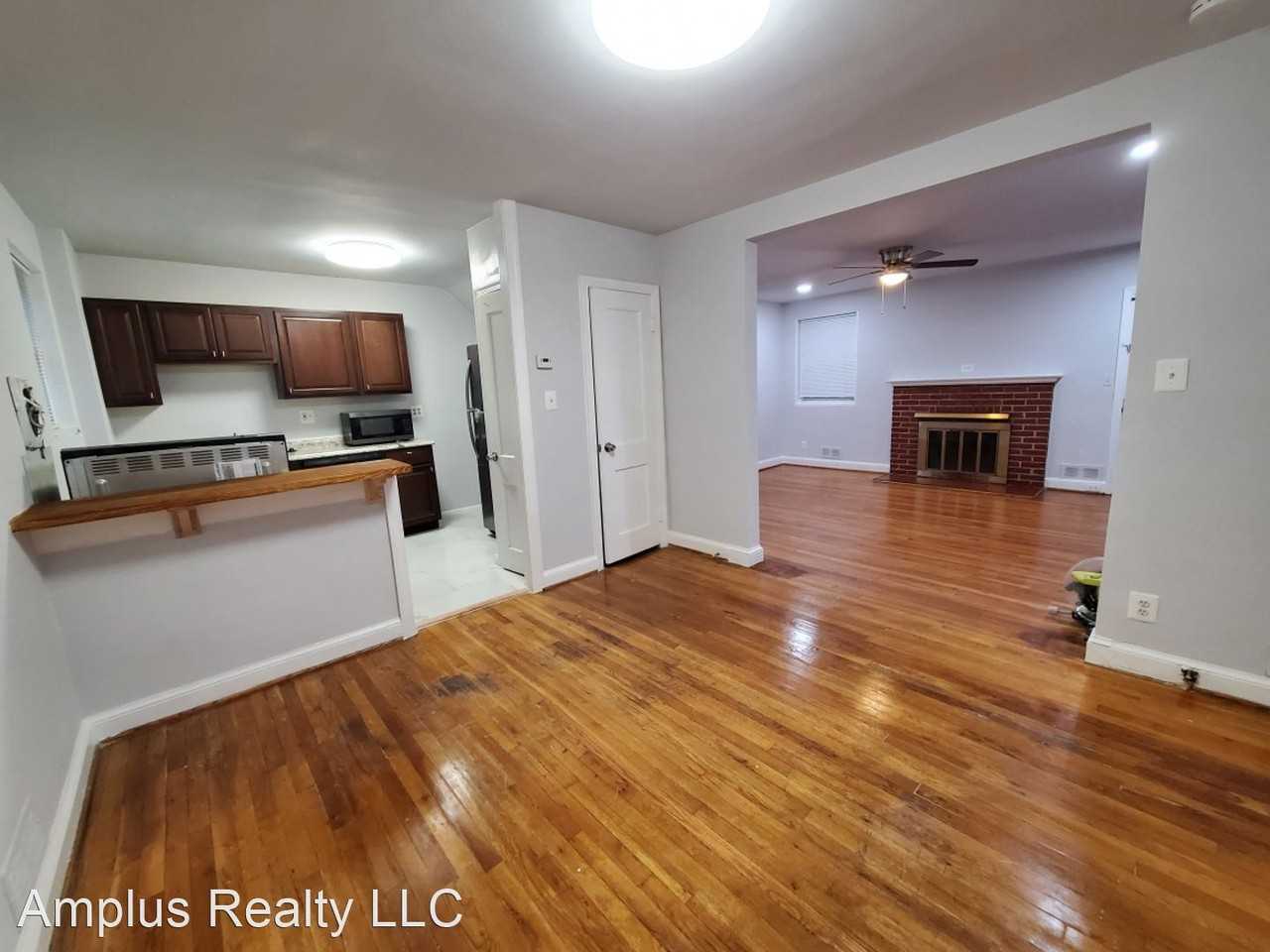 10024 Lorain Ave - Photo 2 of 14