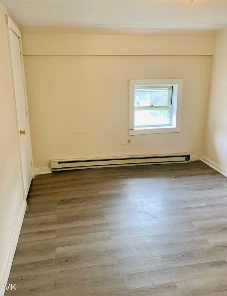 16-18 Bridge St - Photo 3 of 5