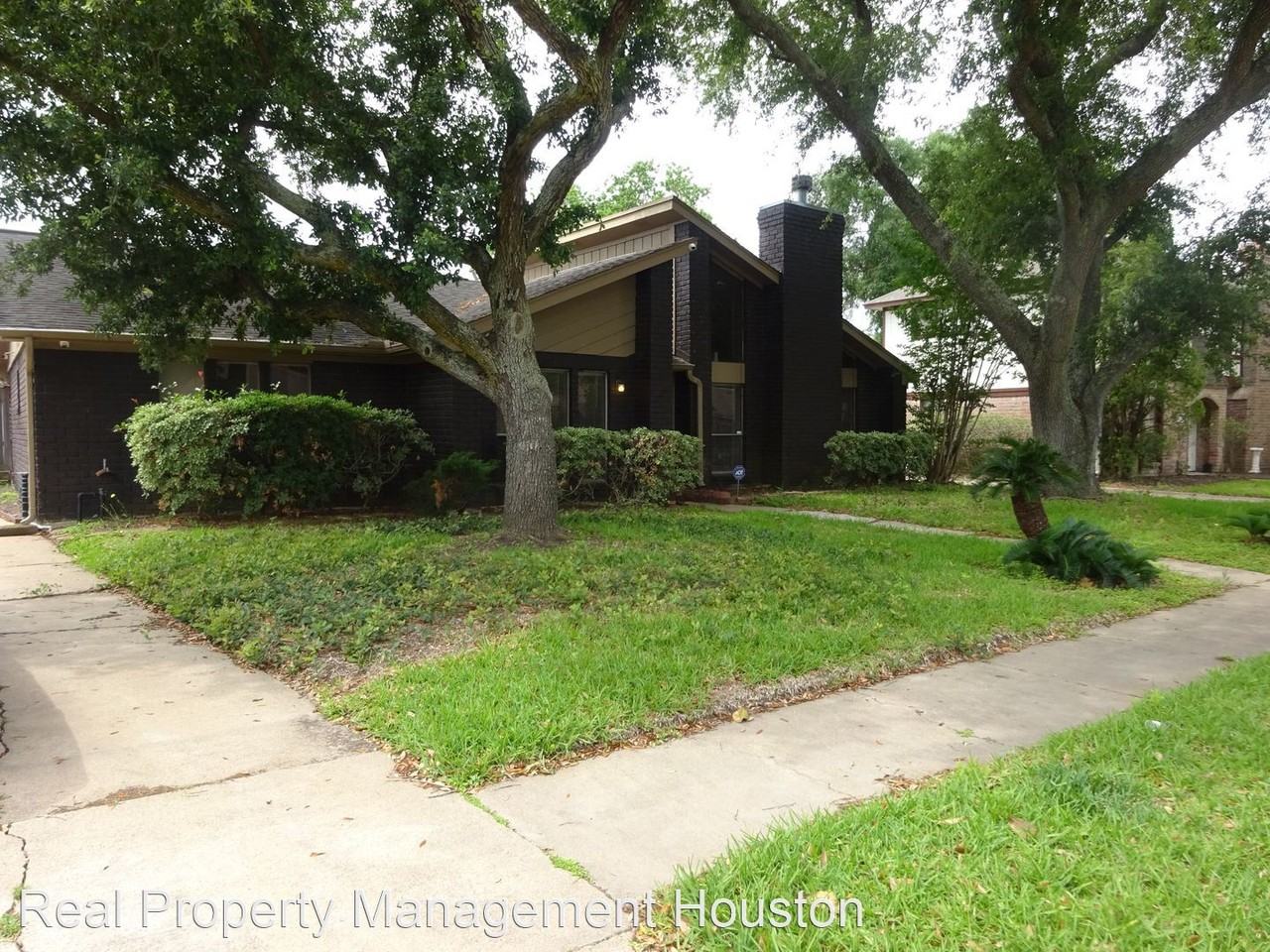 15223 La Paloma Dr - Photo 2 of 33