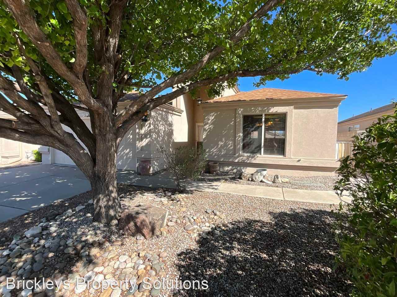 11219 Oceola Rd Se - Photo 3 of 31