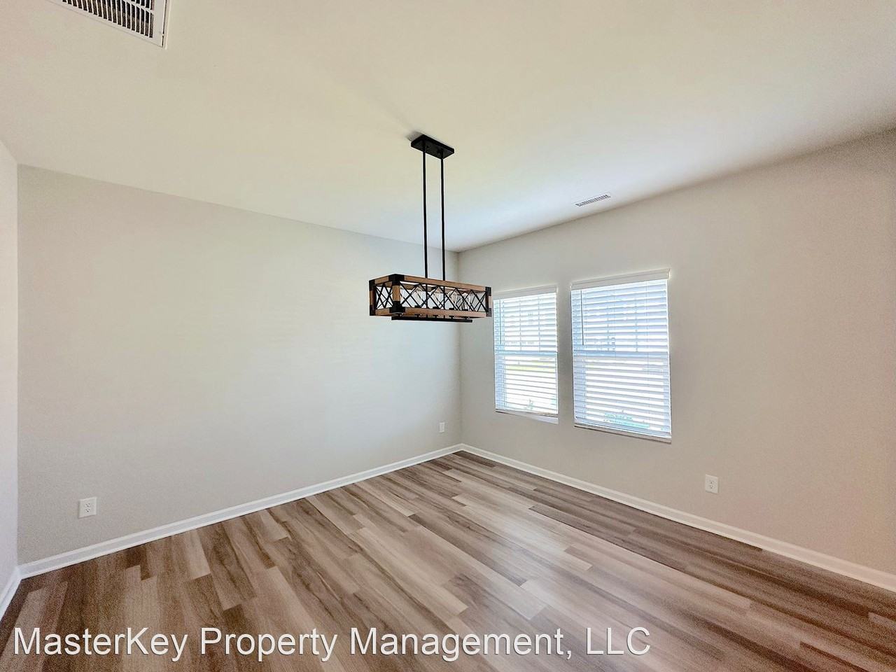 1217 Watcher Way - Photo 3 of 33