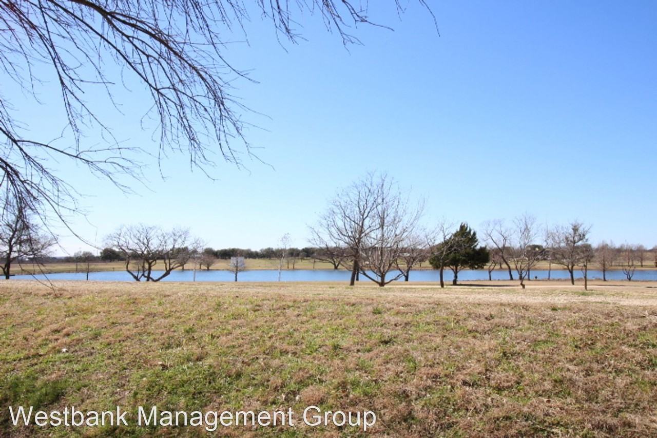 1300 Ty Cobb Pl - Photo 2 of 12