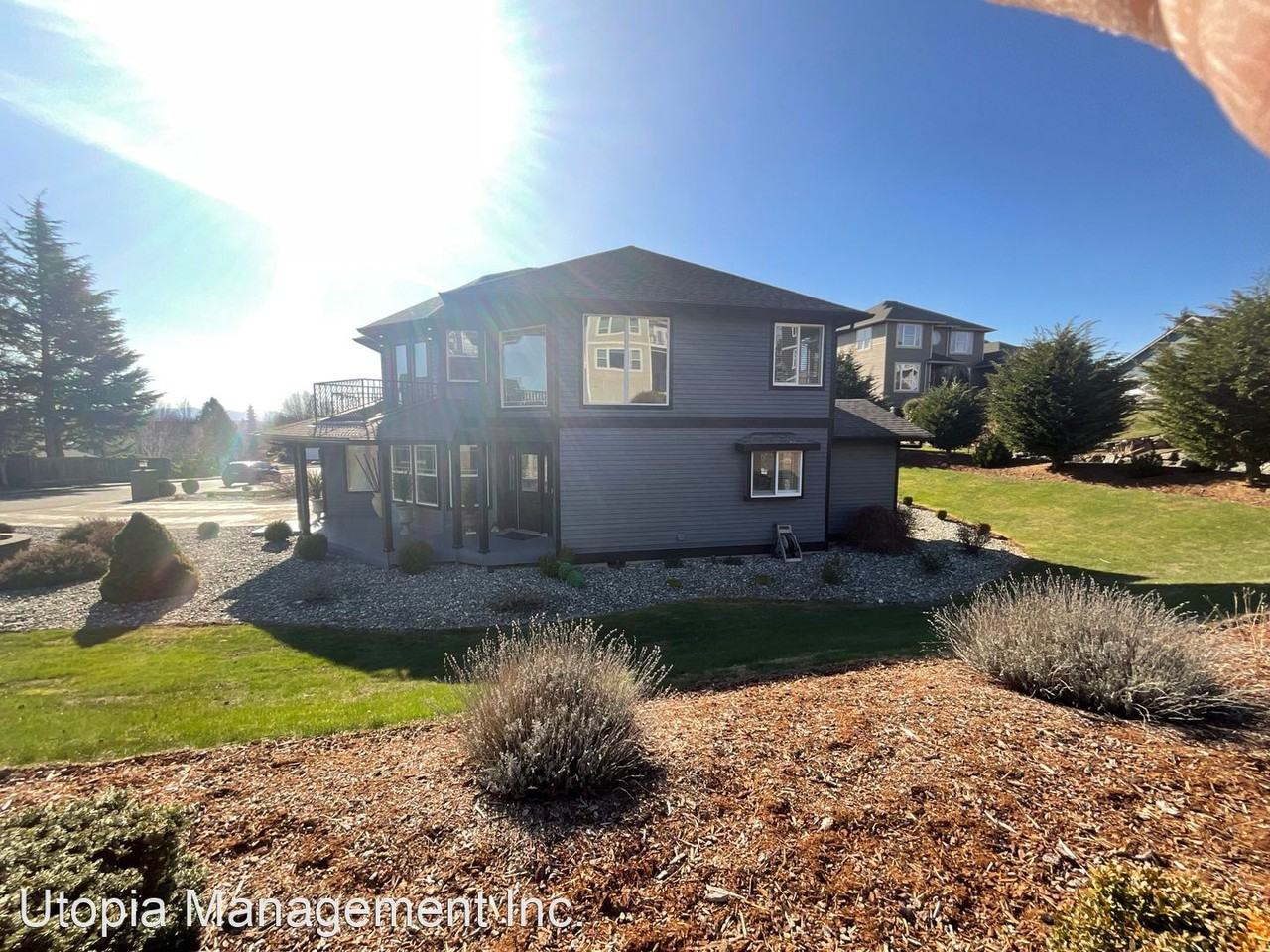 5987 Artist Dr - Photo 3 of 43