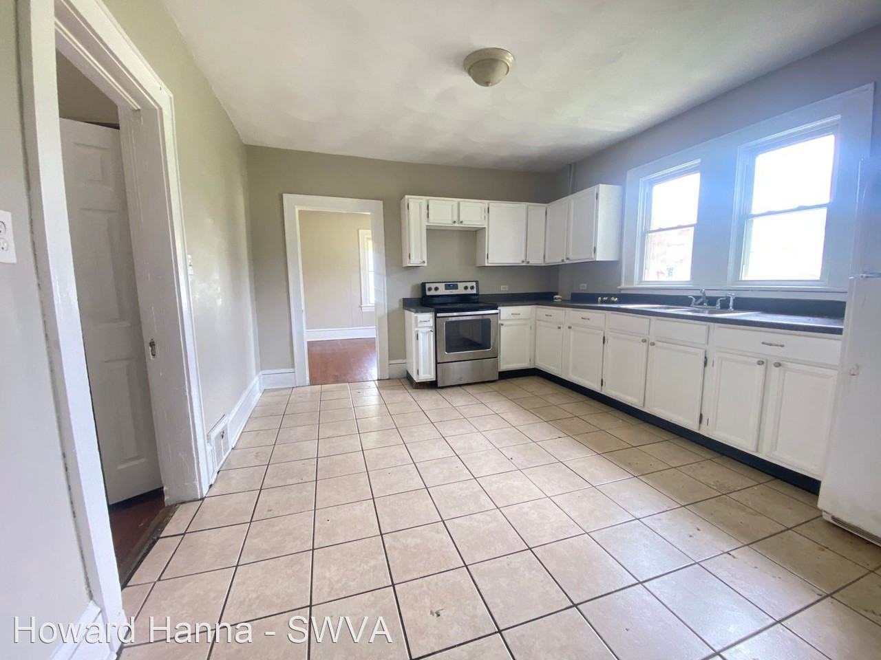 105 19th St Sw - Photo 2 of 8