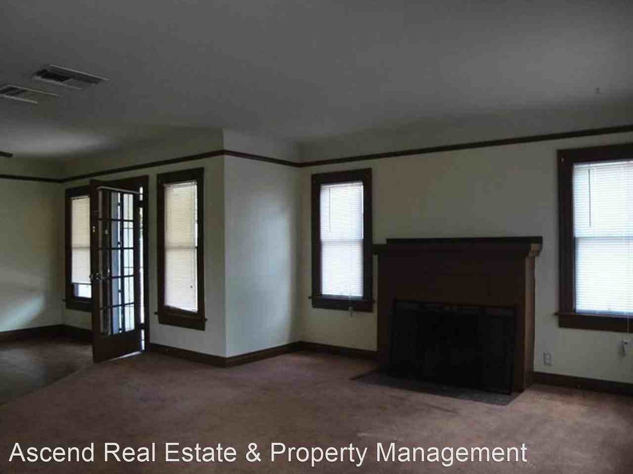 212 Lincoln St - Photo 2 of 10