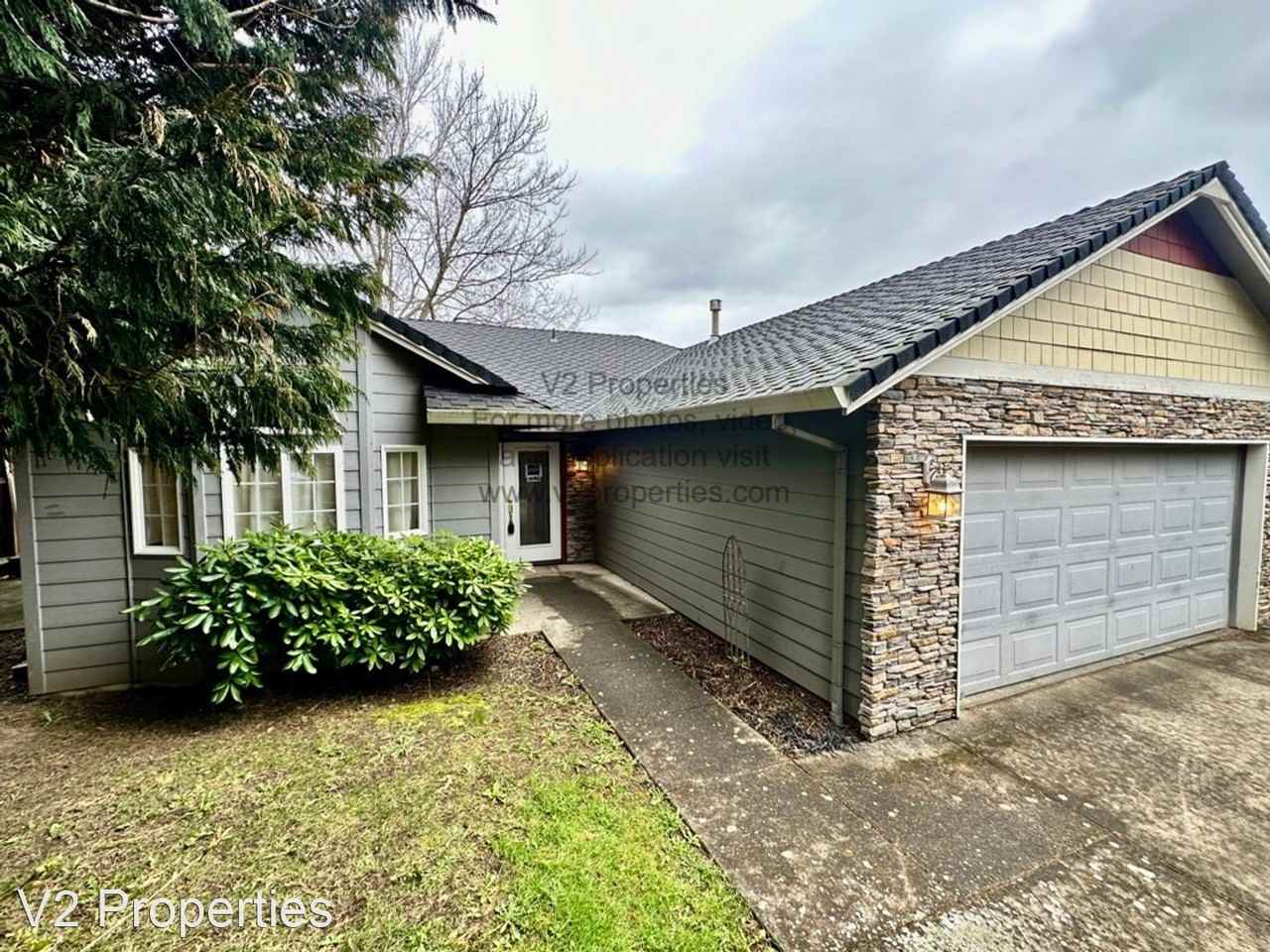 2466 Ne Francis Pl - Photo 3 of 24