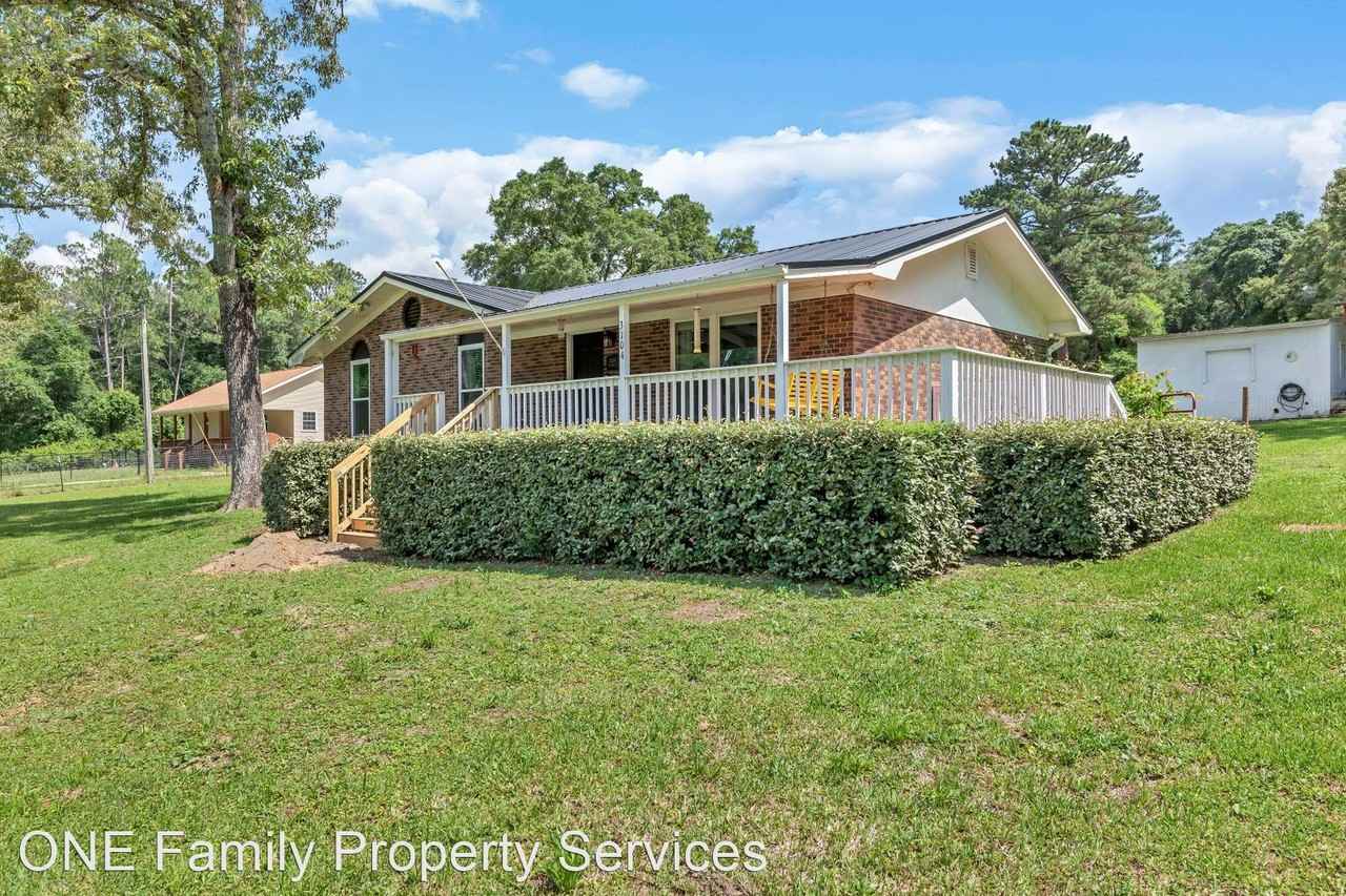 3104 Bay Ridge Dr - Photo 2 of 31