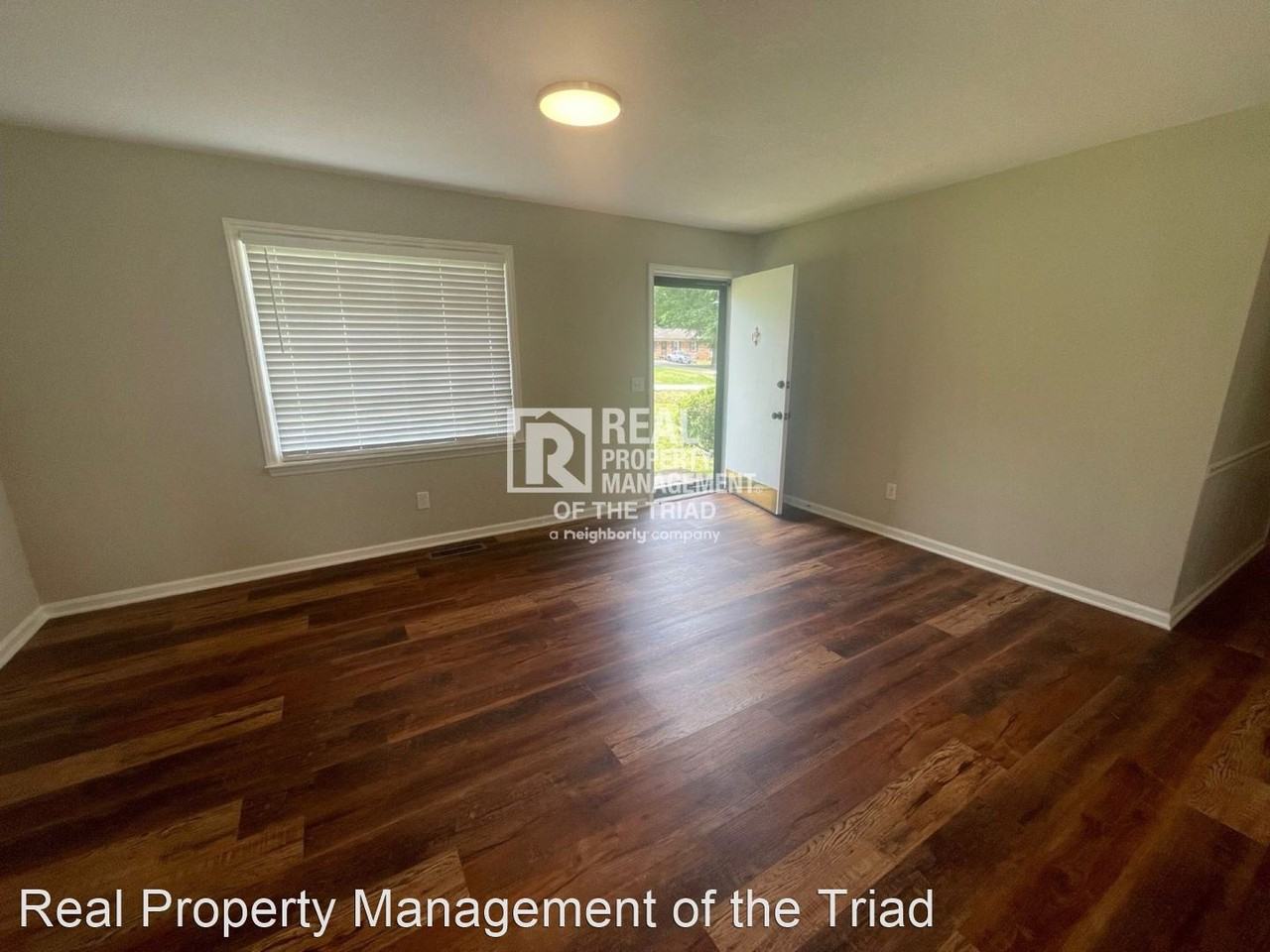 3188 Thelbe Ln - Photo 2 of 18