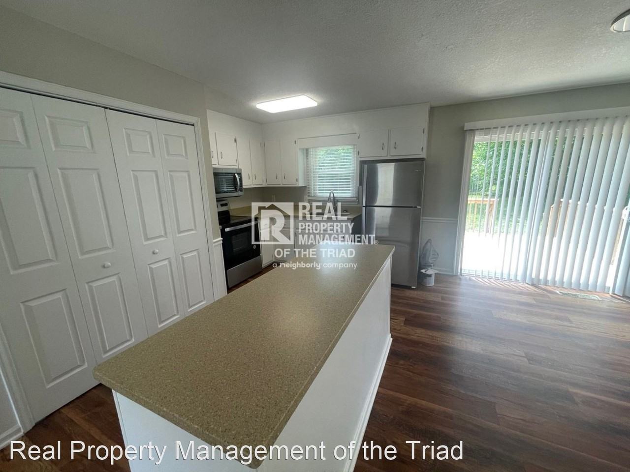 3188 Thelbe Ln - Photo 3 of 18