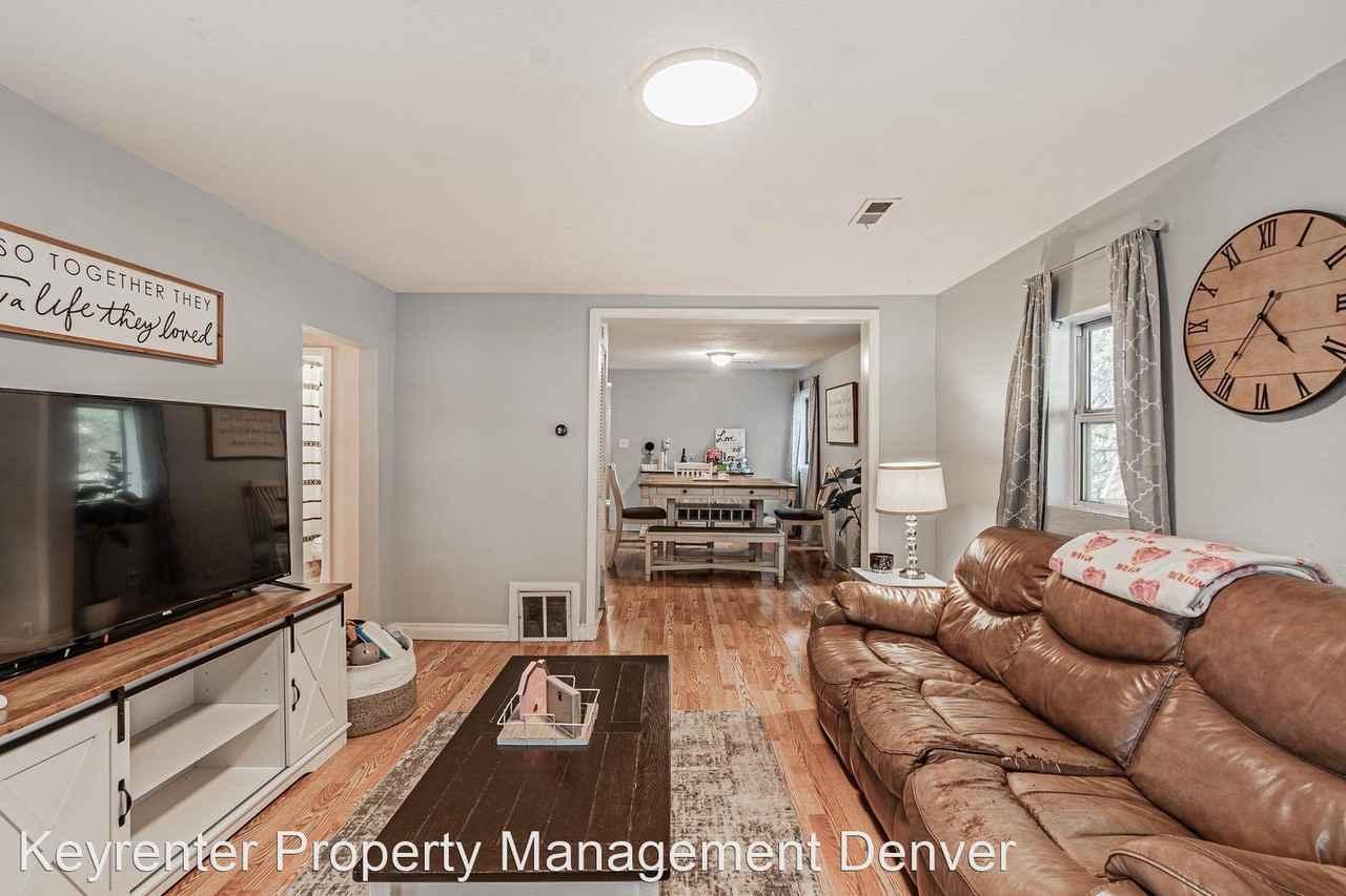 7309 W 60th Ave - Photo 2 of 48