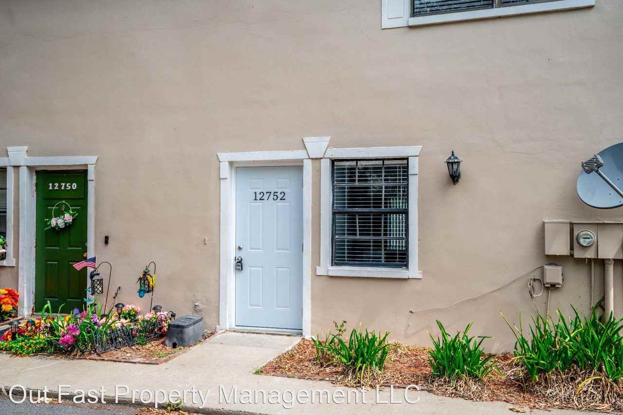 Palmer Circle - Photo 2 of 34