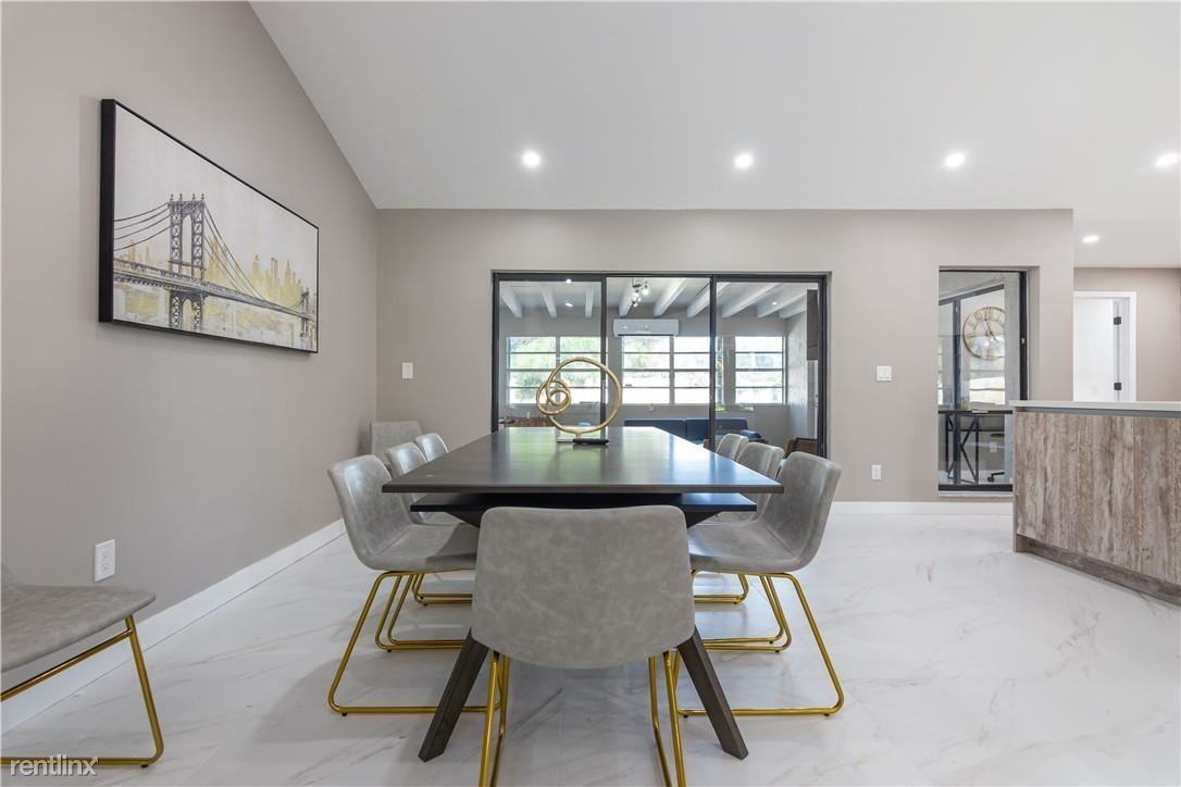 8645 Sw 57th Mnr - Photo 3 of 13