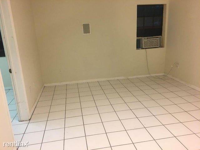 354 Baysinger Ave - Photo 2 of 7