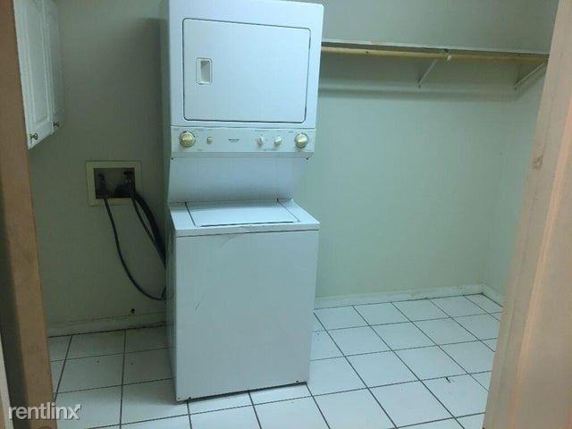 354 Baysinger Ave - Photo 3 of 7