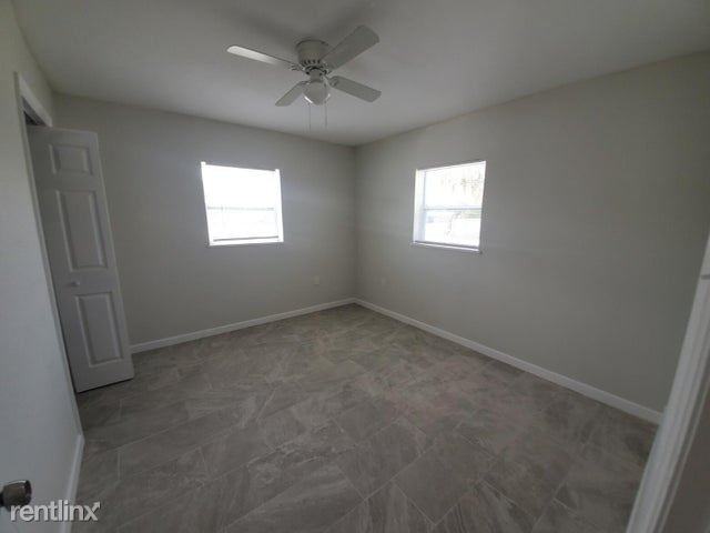 1508 N 16th St #A - Photo 2 of 9