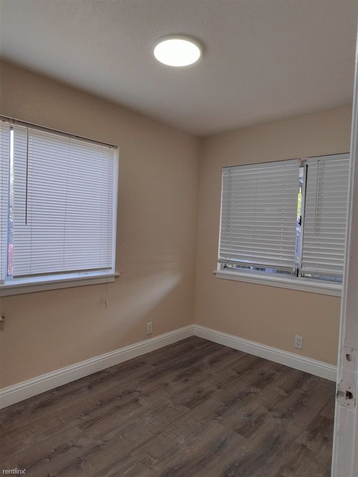 6152 Baker St - Photo 3 of 23