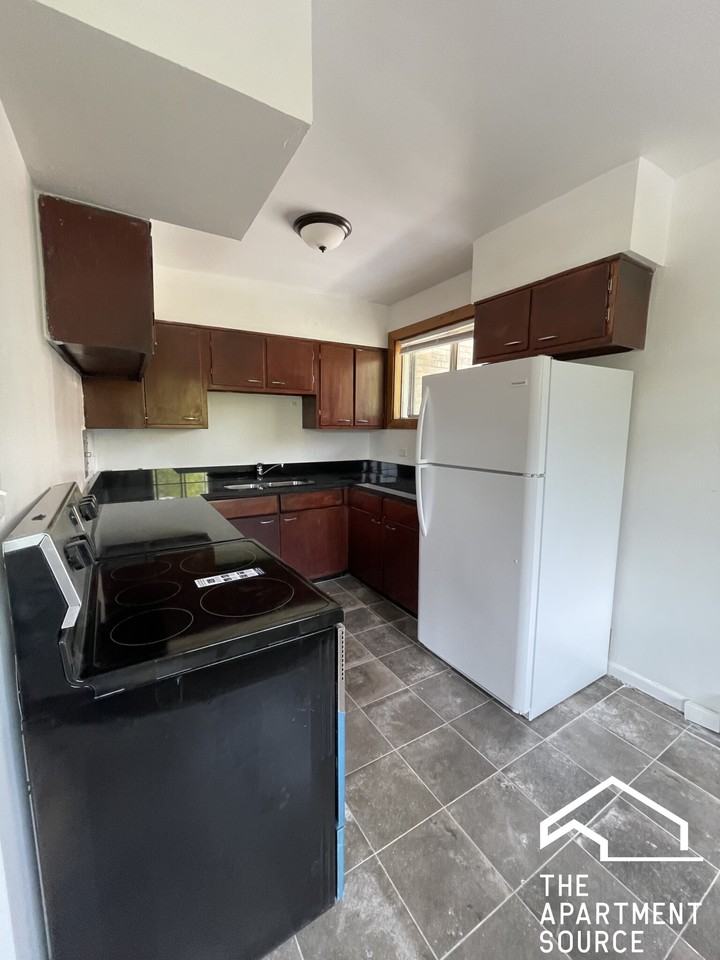 1410 W Juneway Ter #2A - Photo 4 of 13