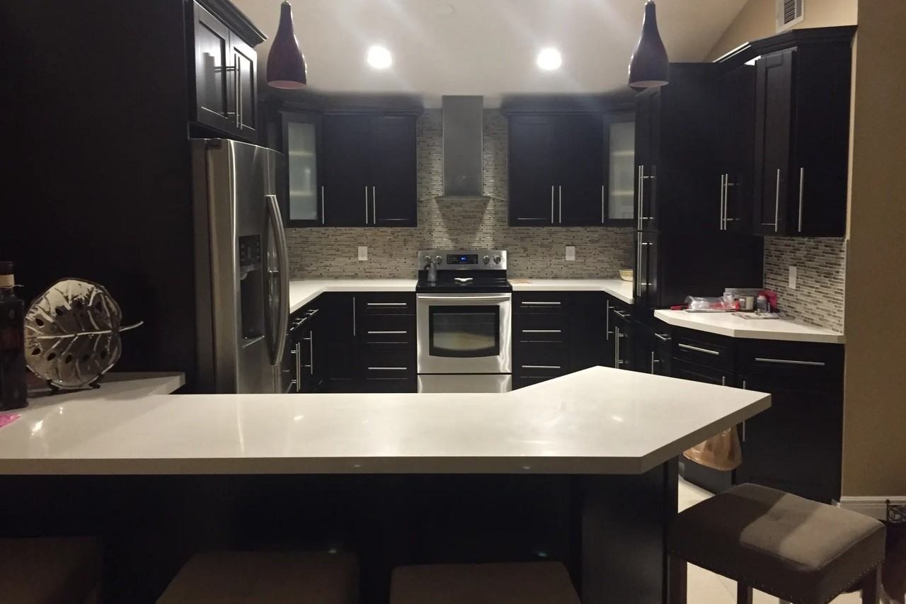 10711 Sw 10th Ct - Photo 3 of 5