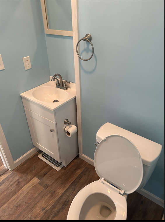 408 S Barry St - Photo 2 of 9