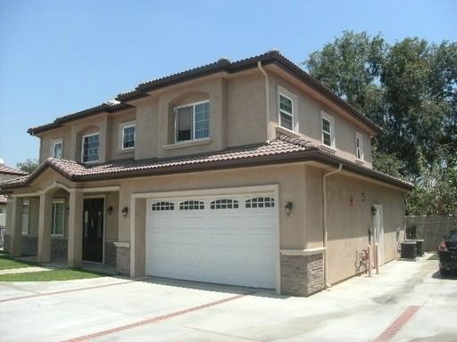 13734 Monterey Ave - Photo 2 of 44