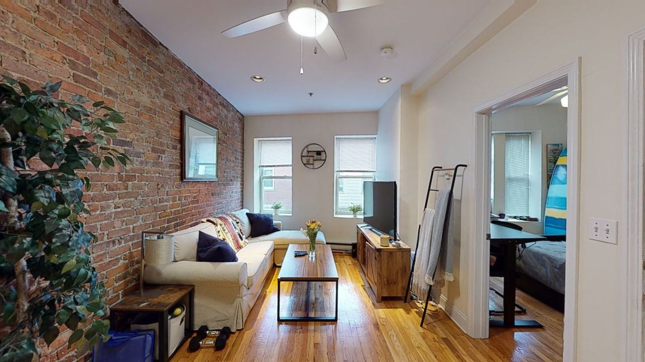 94 Prince St #11