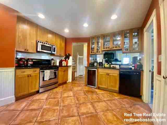 24 Burton St - Photo 4 of 31