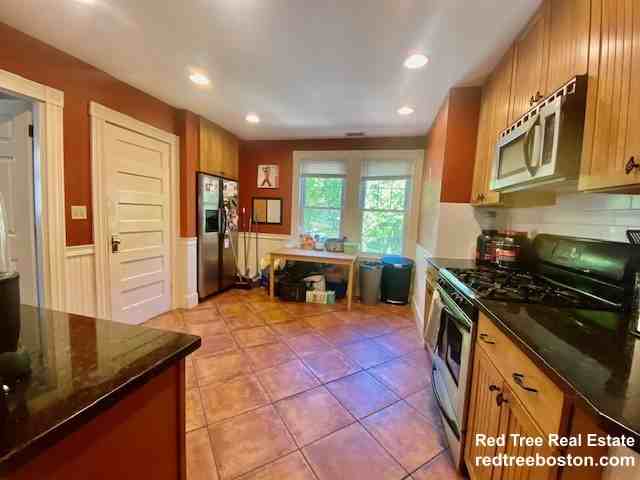 24 Burton St - Photo 5 of 31