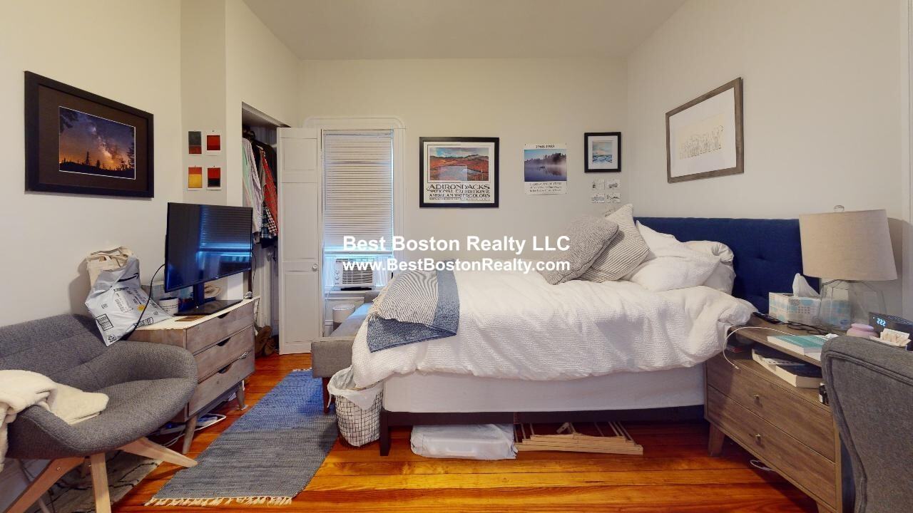 305 Summer St #1 - Photo 5 of 11