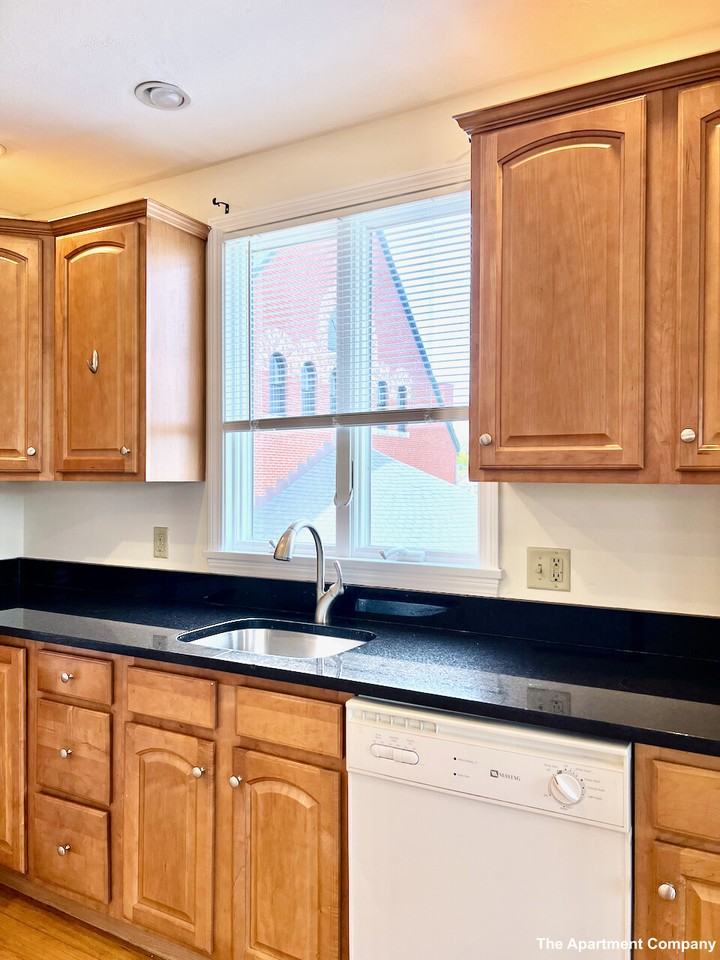 65 Cross St #3 - Photo 7 of 17