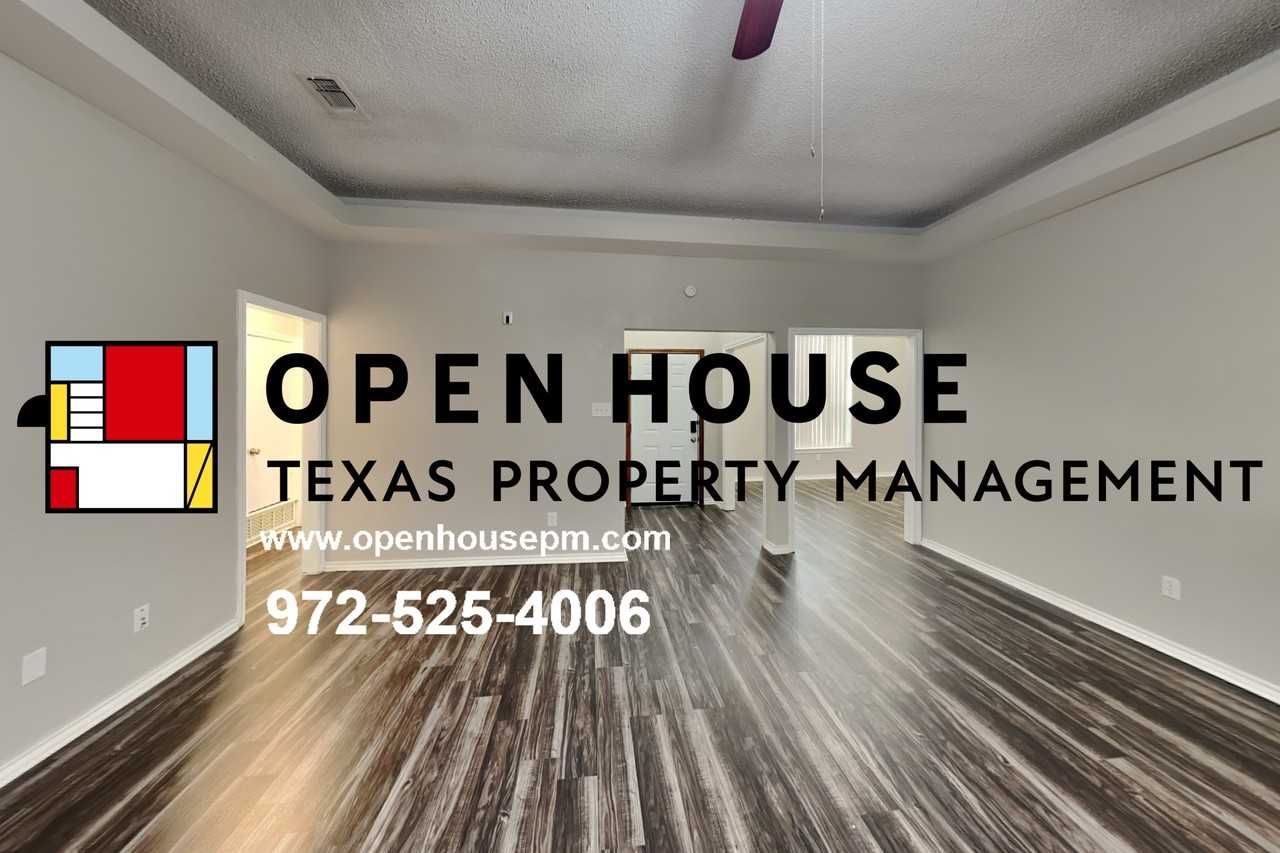 10101 Stoneleigh Dr - Photo 3 of 17