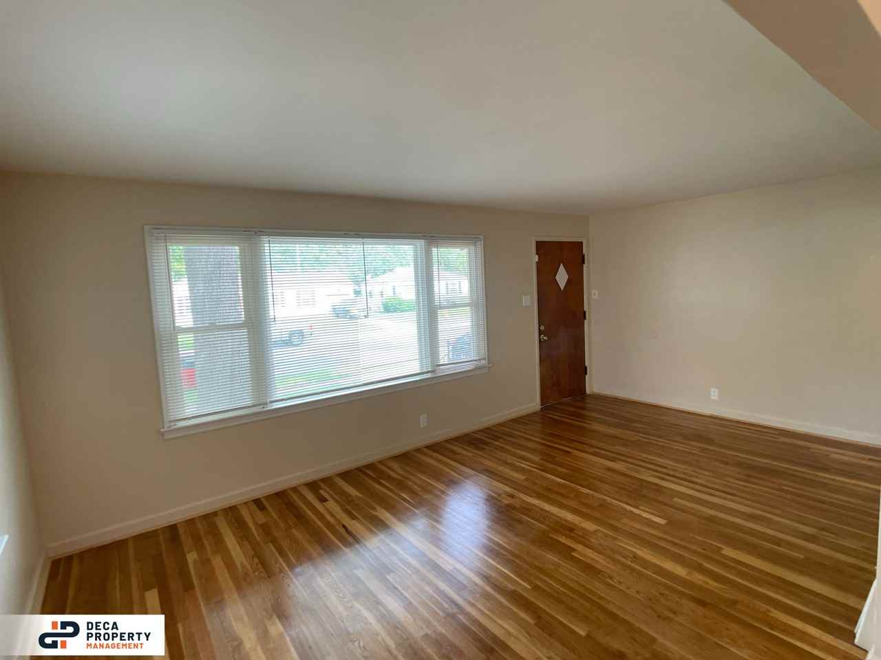 10100 Coburg Lands Dr - Photo 2 of 16