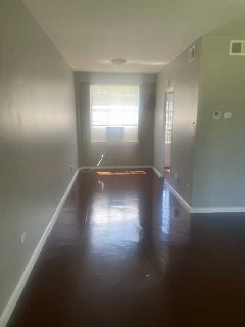 1919 S Parkway E - Photo 3 of 7