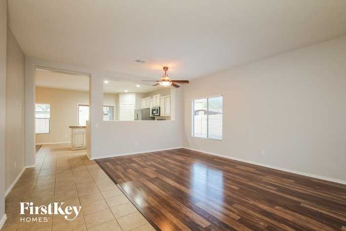 14210 W Mauna Loa Ln - Photo 3 of 15