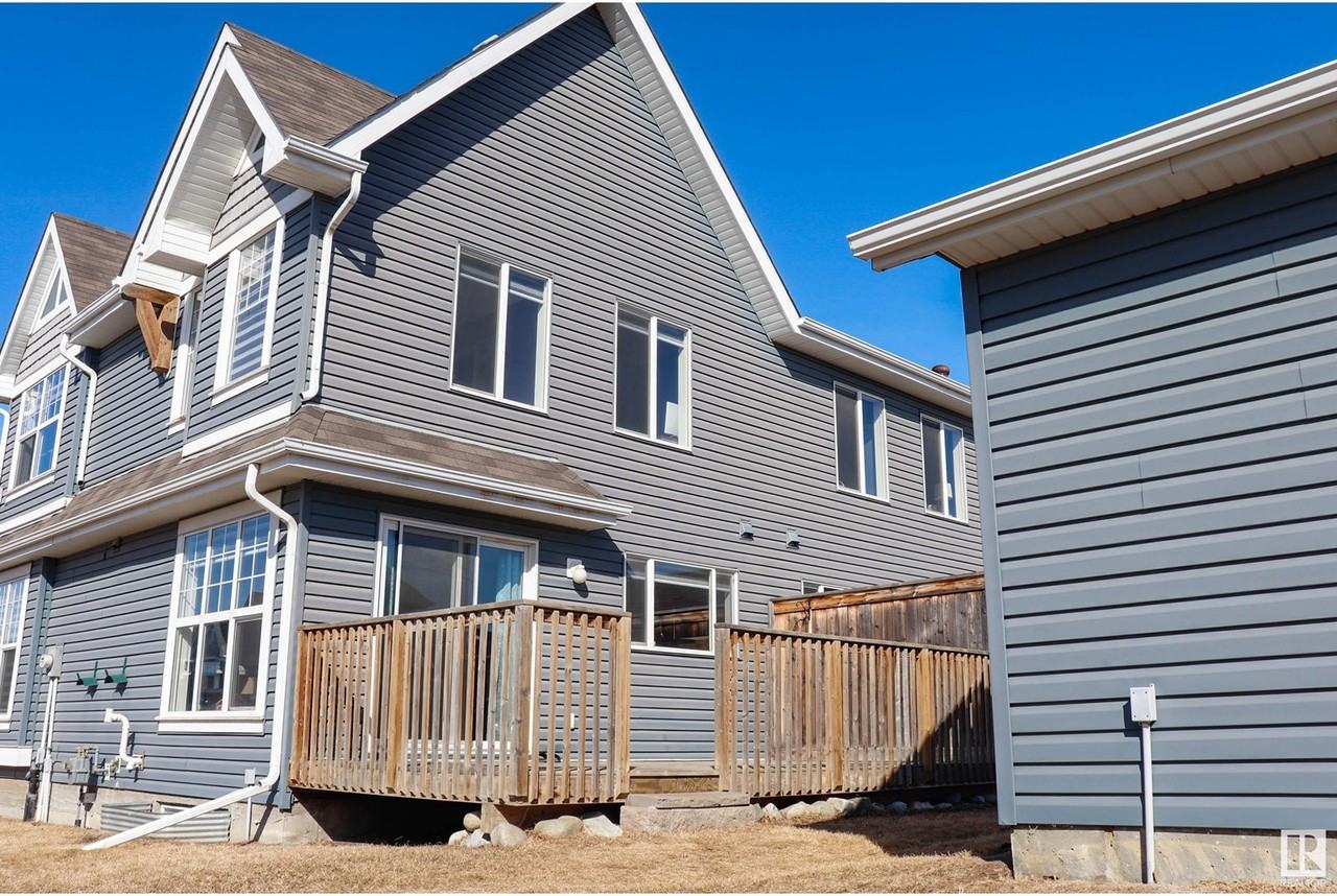 2 Bedroom + Den 2.5 Bathroom in Summerside Apartments 7317 22 Ave Sw, Edmonton, AB T6X 0V6