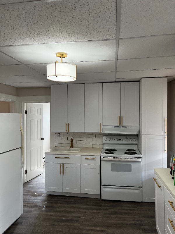 102 High St #2ndFL - Photo 2 of 4